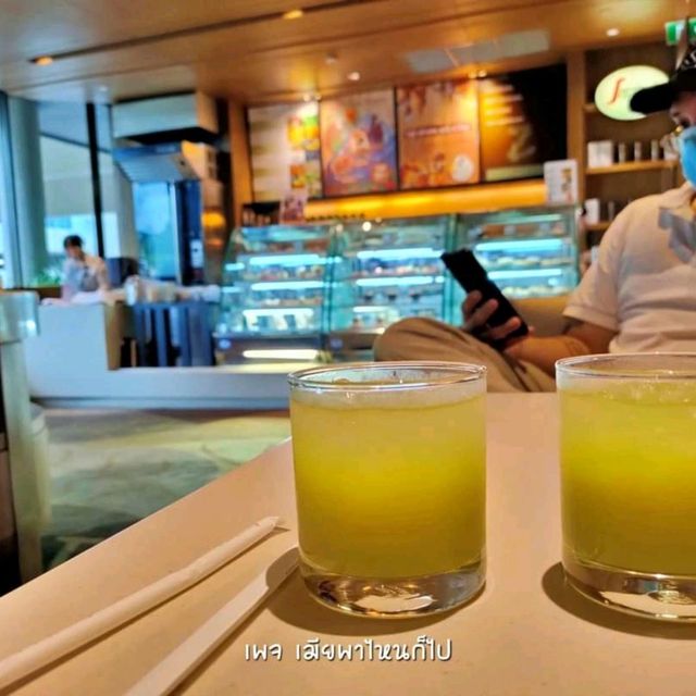 Centara Grand Central Ladprao สวยจริงไม่ติงนัง