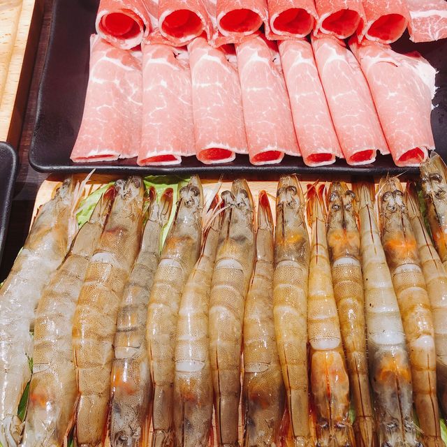網上推薦的火鍋店🍲 沐樺和牛海鮮火鍋muhua_shabushabu-信義區火鍋 信義微風美食 信義區涮涮鍋 信義區和牛火鍋