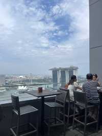 Sunday roast & beer with a view of MBS 🇸🇬