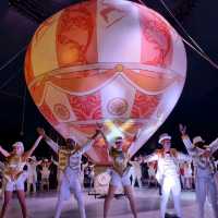 Splendid, Spectacular, Encore!