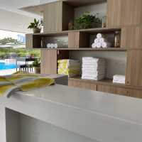 OMG! Deepest hotel pool! 