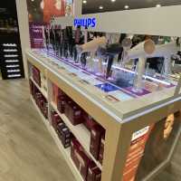 Best Denki, one-stop electronics store
