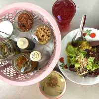ร้านบะหมี่เย็นตาโฟสามพี่น้อง รสเด็ด ย่านเมืองเก่า