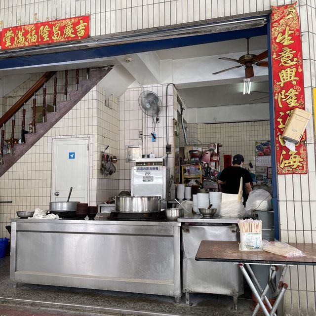 魯肉張豬腳爌肉飯