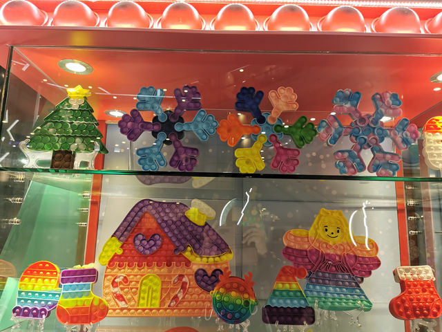Pop出繽紛聖誕主題裝置 