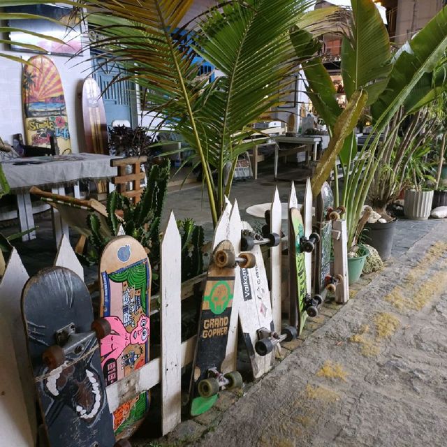 Experience the surfing culture vibe in Houhai