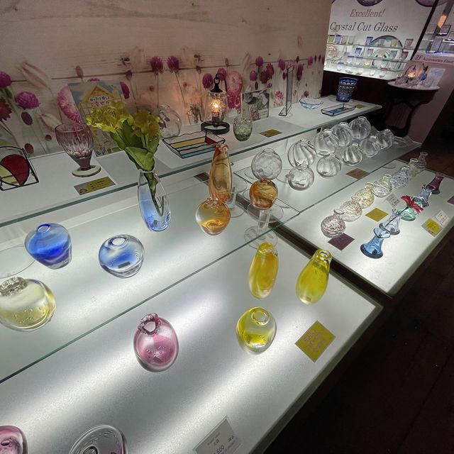 洋風硝子細工「北一硝子　洋のフロア」