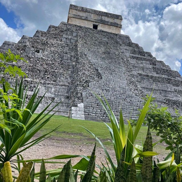 Lifetime golden experience at Chichen Itza 