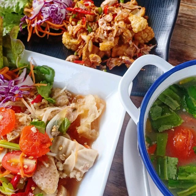 คาเฟ่ลับนนทบุรี  ที่ชายนาคาเฟ่ 