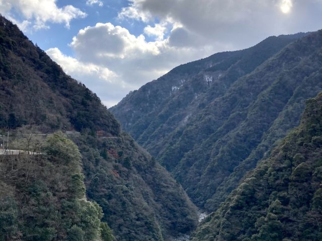 【徳島】崖から小便をする度胸試し？！