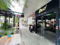 Resort style restaurant dining
