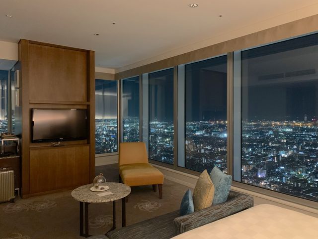 大阪　ラグジュアリーホテル　大阪マリオット都ホテル天空のルームツアー❗️