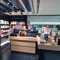 MOLESKINE pop up store期間限定店玩流體畫飲靚咖啡