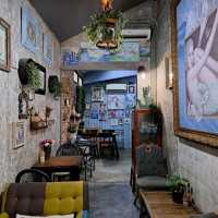 พาชมแกลอรี่ลับในคาเฟ่ย่านลาดกระบัง