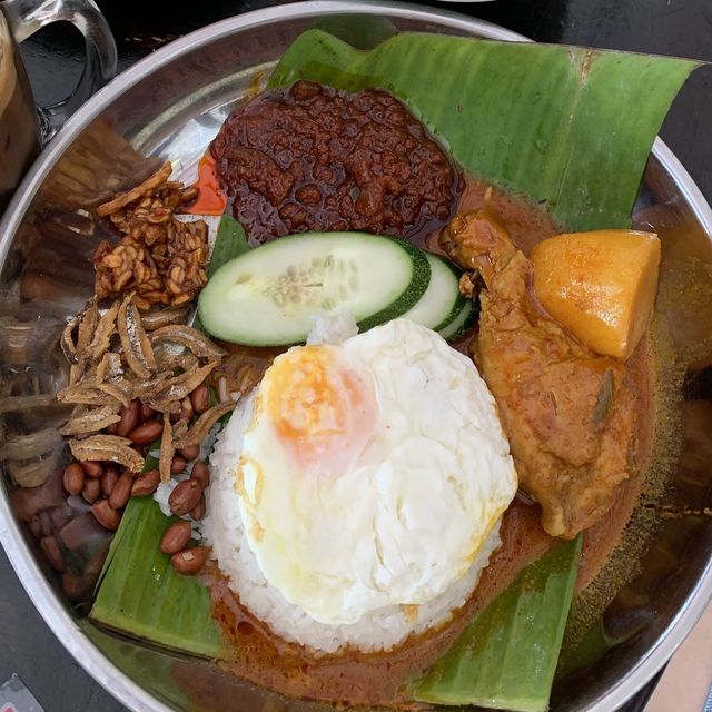👍 One of the Best Hainanese Cafe in town