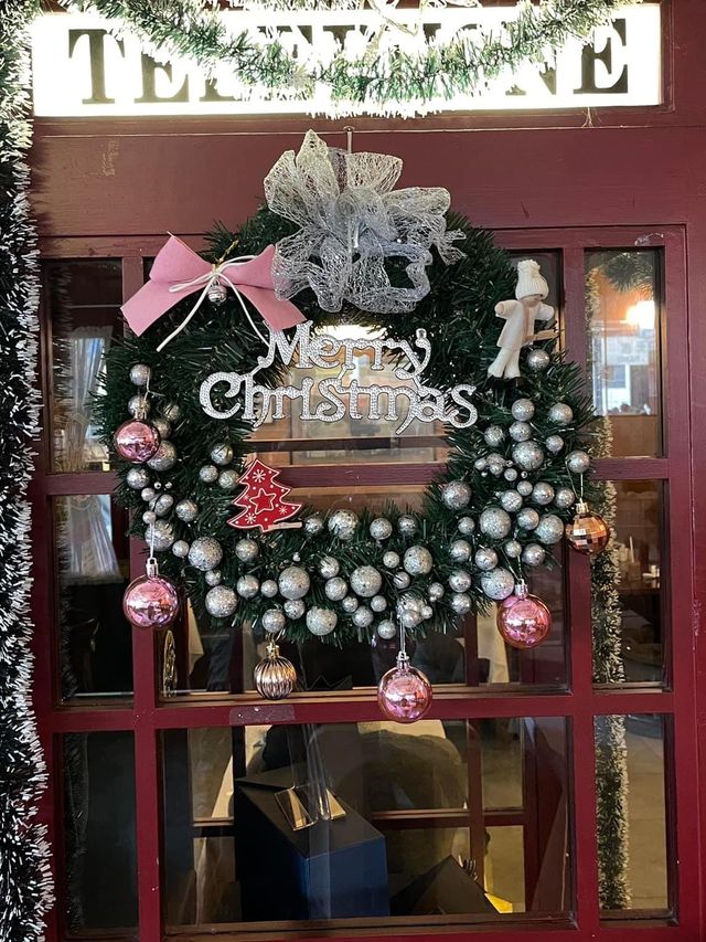 "皇后飯店，好期待圣诞节既来临～"