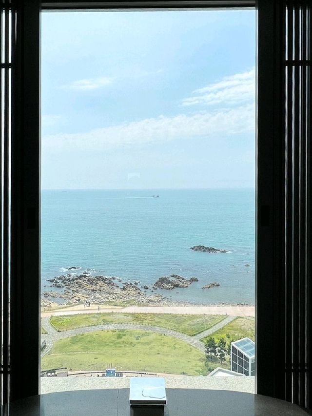 차분한 마음이 필요할 땐 호캉스, 아난티 힐튼 부산