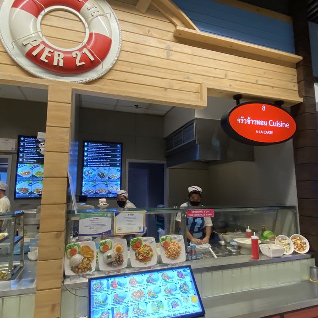 Pier 21 food court in North Pattaya