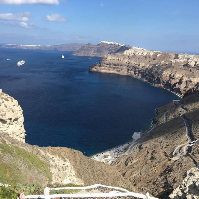 Santorini wine tasting with amazing view!