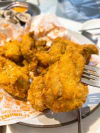 對住維港食炸雞🍗
