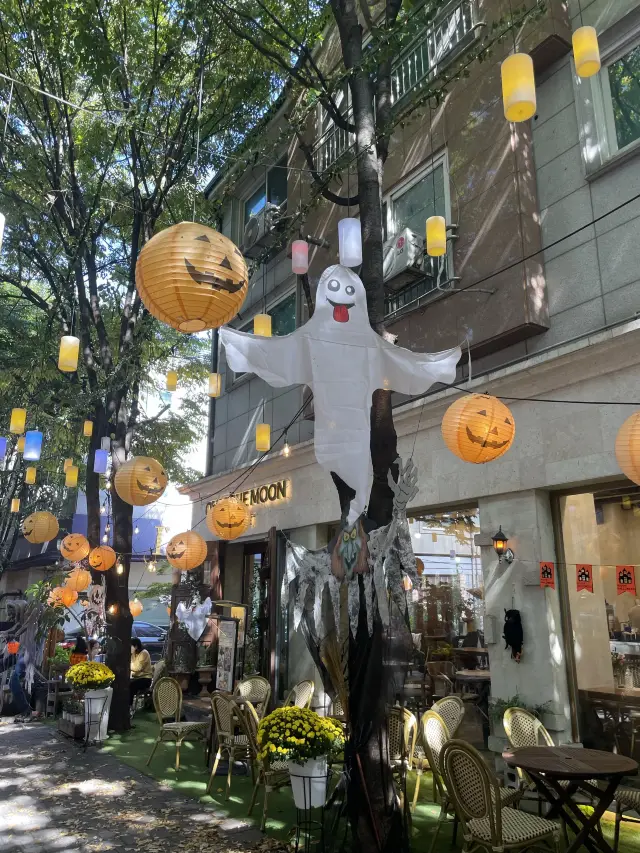 할로윈 분위기내러 보정동 카페거리🎃