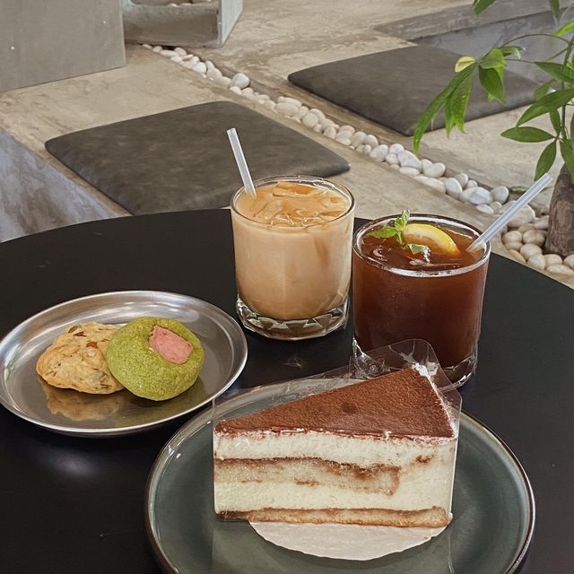Riverside coffee! 