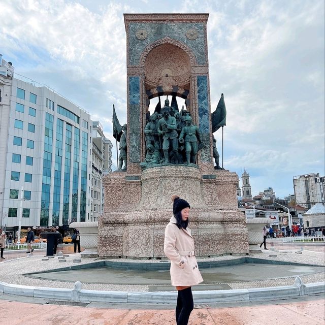 Taksim Square 