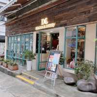 "Delicious Eatery (何文田)"
