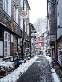 One of Germany's most beautiful town | Monschau's winter wonderland ||