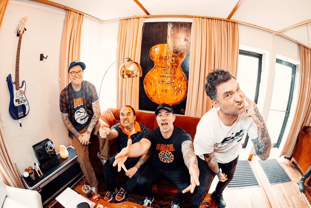 New Found Glory - Listen Up! (Jacksonville) | FIVE