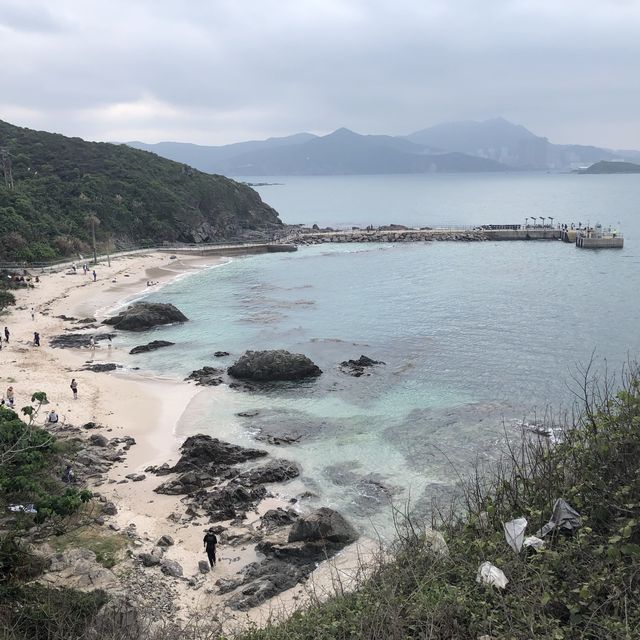 Tung Lung Chau: Beach, Rock Carving, Campsite, and Fort in One! 