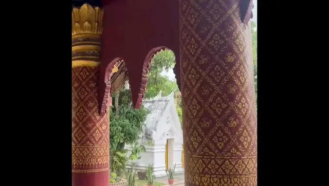 Wat Xiengmuaone's Stupas