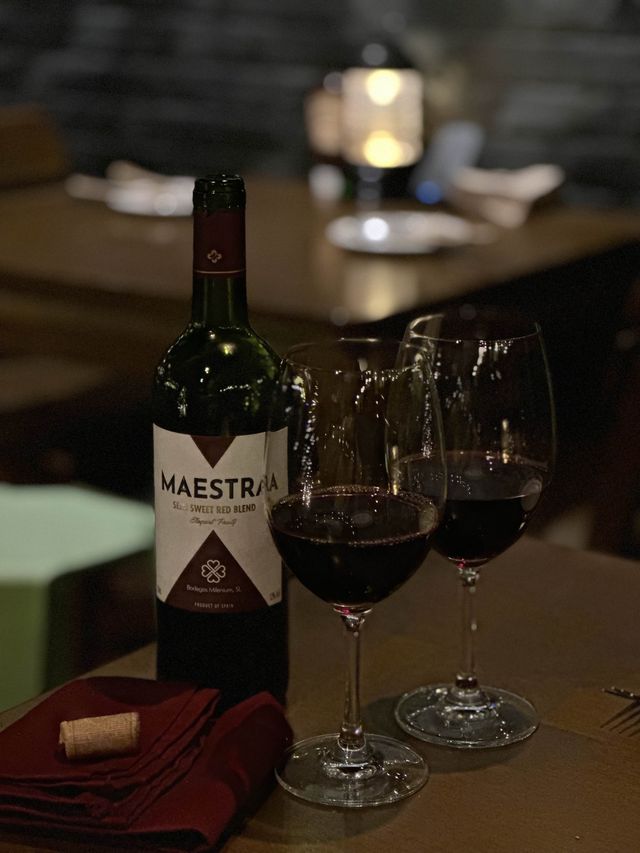 분위기 끝판왕 연말 데이트는 콜마인🍷