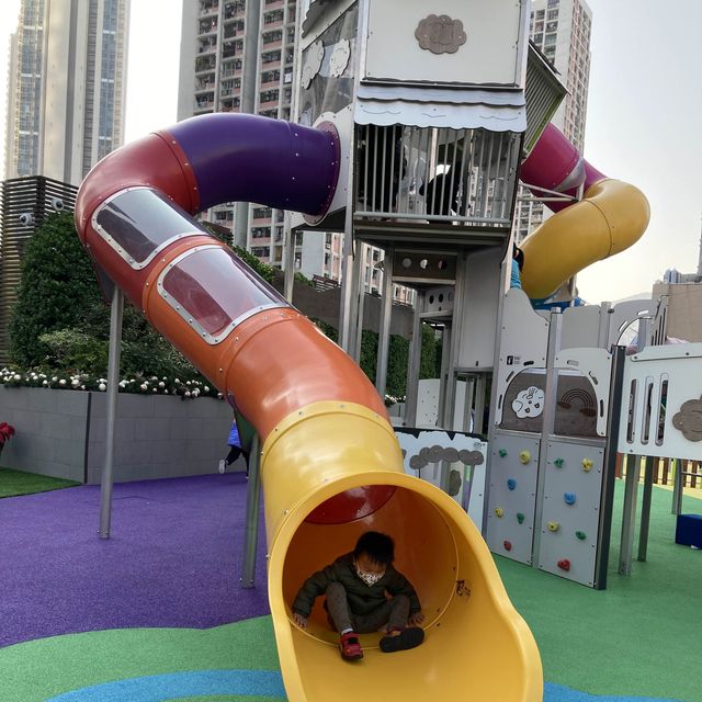 《人山人海空中樂園～PLAY GARDEN》