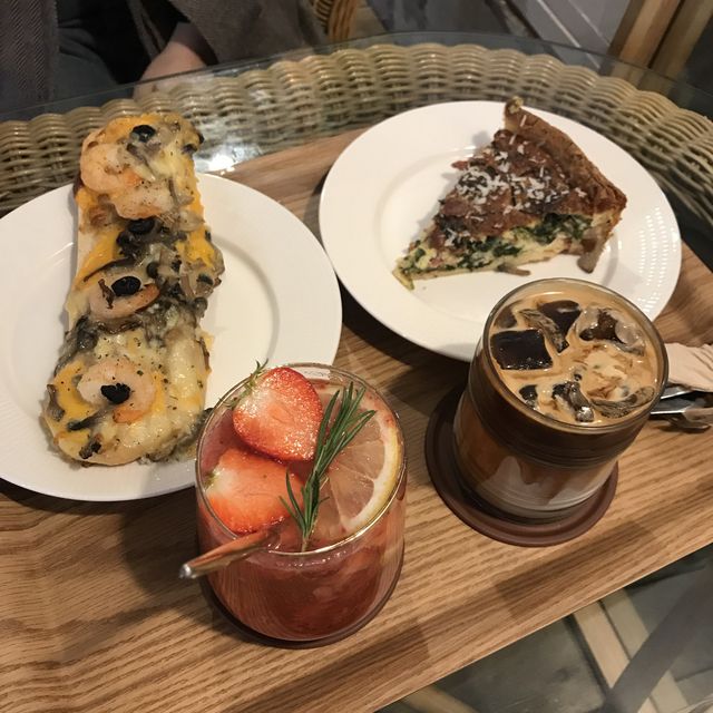 디저트가 맛있었던 카페 웨더