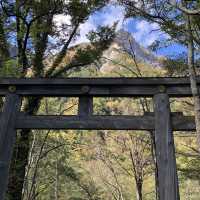 紅葉の明神池