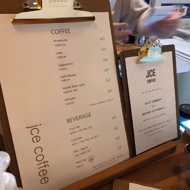 사상 공부하기 좋은 카페 제이스커피 ☕