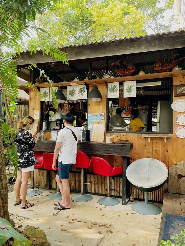Ball cafe, the best homemade cafe in Koh Mak