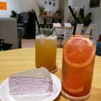 Cosy Cafe in Ipoh with Yummy Crepe Cake!