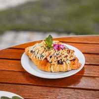 คาเฟ่โพรงกระต่าย เขาใหญ่ • Rabbit Cafe •