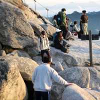 Autumn hiking in Seoul