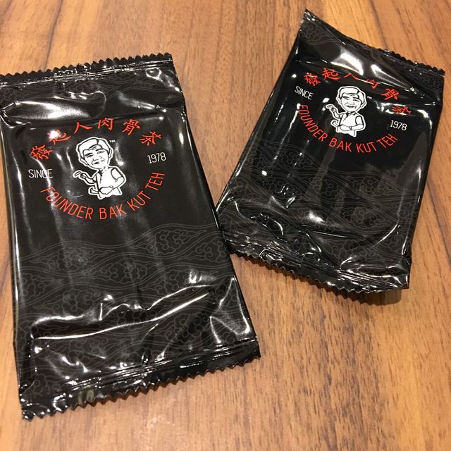 新加坡🇸🇬發起人肉骨茶😋