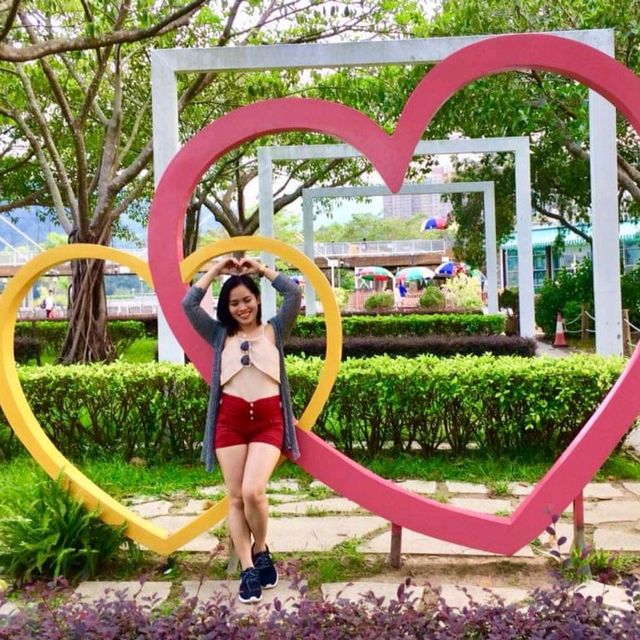 Taipo Waterfront Park