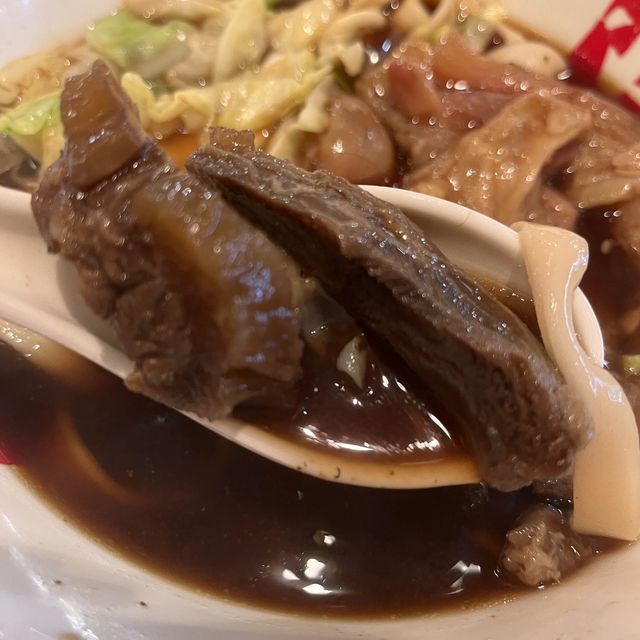 夠晒台灣地道風味既牛肉麵