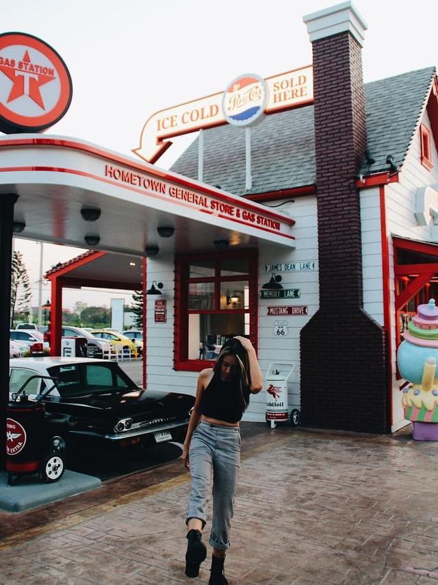 ไปถ่ายรูปเล่นที่ Chocolate Ville🍩🍫
