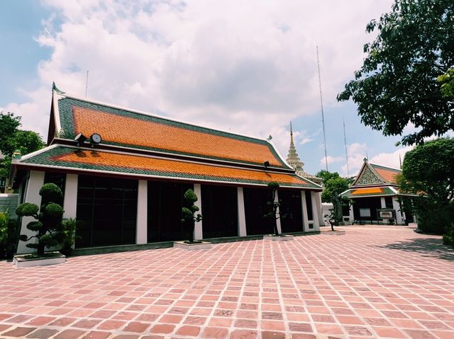 วัดโพธิ์ วัดที่มีเจดีย์มากที่สุดในประเทศไทย