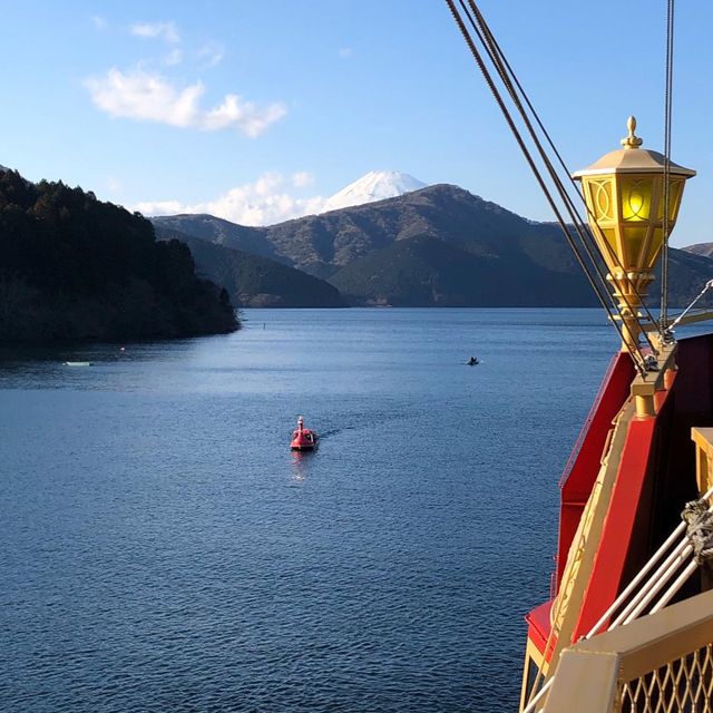 Cruise on Lake Ashi 