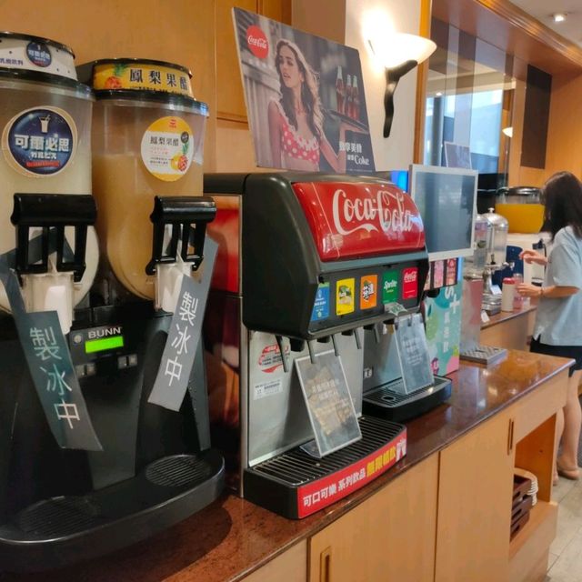 新竹煙波湖濱本館-西餐廳1樓早餐用餐環境舒服