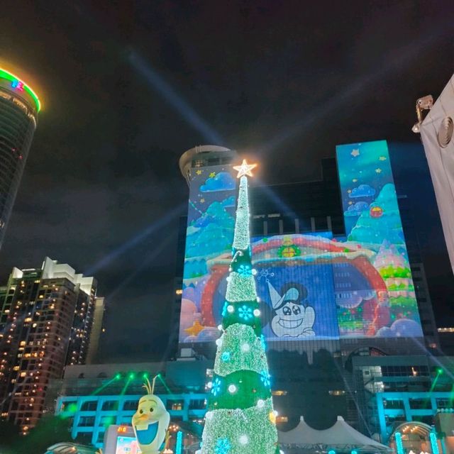 迪士尼陪伴過耶誕-新北耶誕城