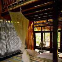 🏠บ้านธารกล่อม นอนริมธาร ฟังเสียงกล่อมจากป่าเขา 🌳